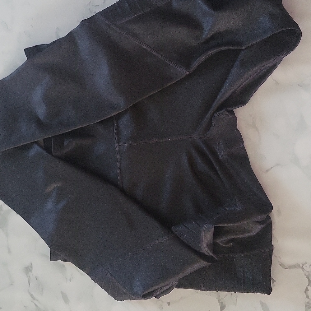 Women's Black High-Waisted Leggings - Picture 8 of 11